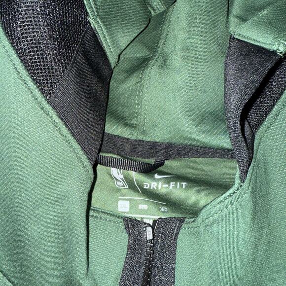 bucks therma flex hoodie